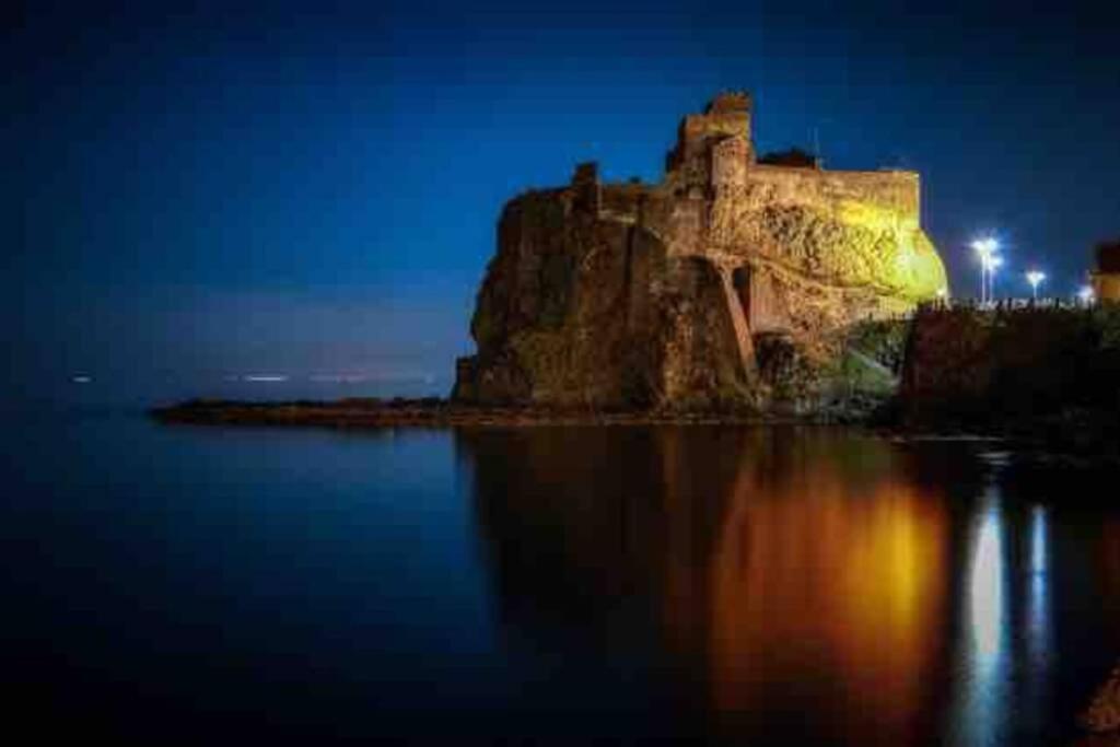 Malavoglia Suite 18 Aci Castello Eksteriør bilde